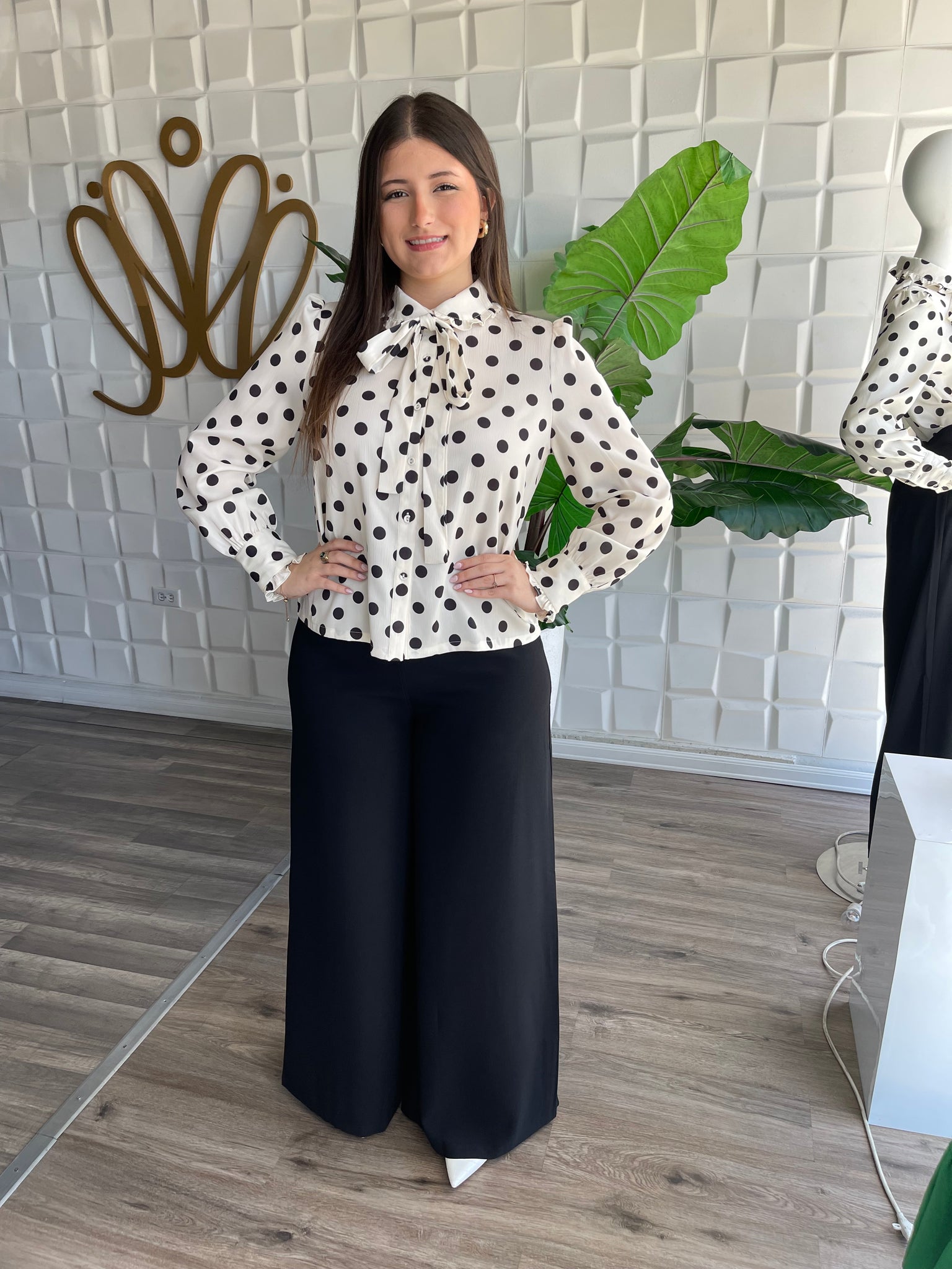 Dots B & W Top